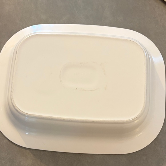 Corning Lidded Baking Dish - Picture 5 of 5